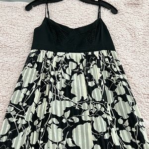 Super cute knee length dress